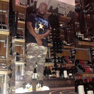 Meet your Posher, Khaleeb